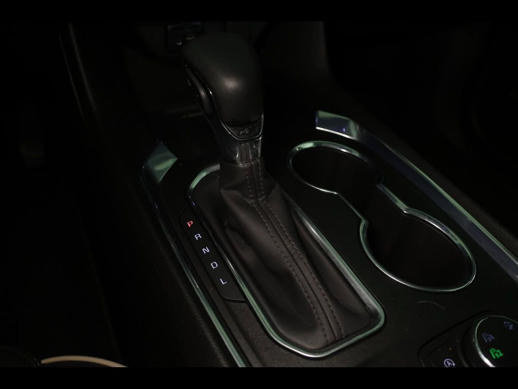 Used 2023 Chevrolet Traverse Premier image 31