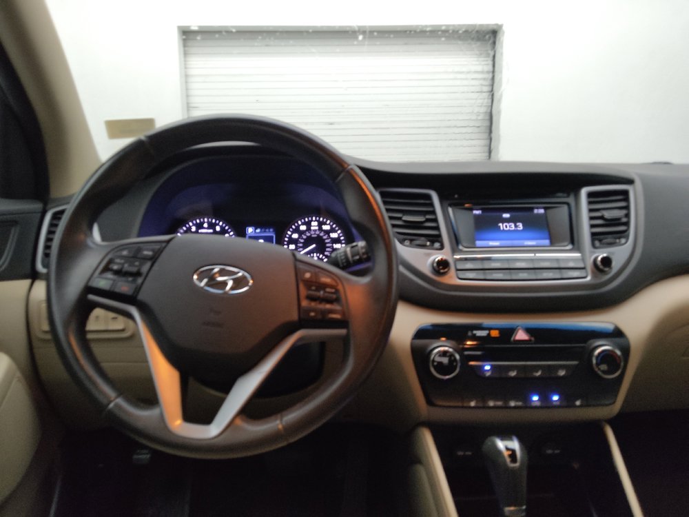 Used 2017 Hyundai Tucson Sport FWD image 22