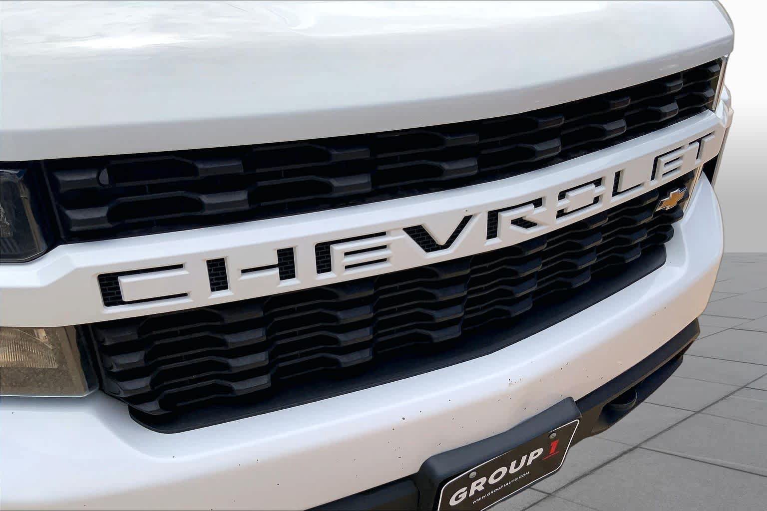 Used 2020 Chevrolet Silverado 1500 Custom w/ Infotainment Package RWD image 28