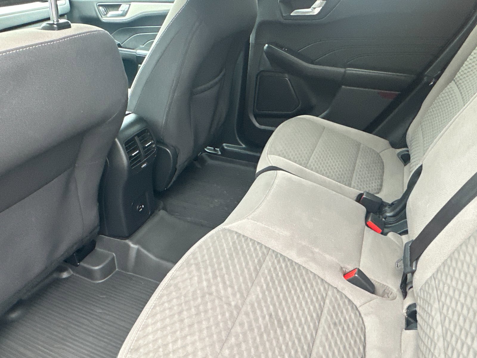 Certified 2021 Ford Escape SE w/ Cold Weather Package image 13