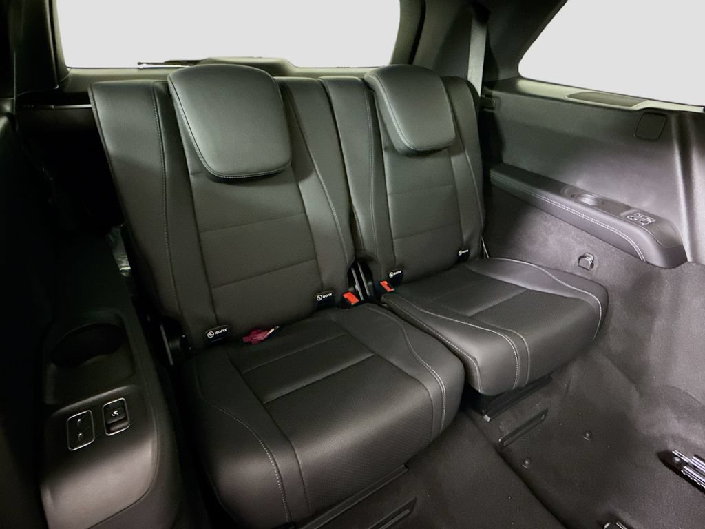 Certified 2026 Mercedes-Benz GLS 450 4MATIC image 29