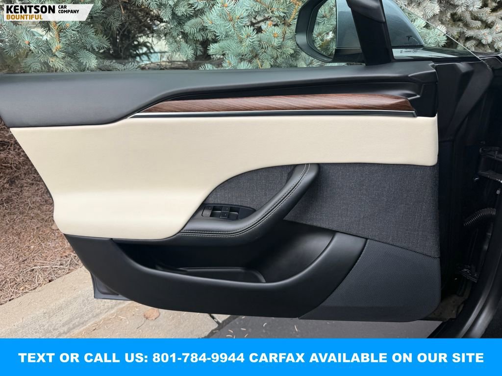 Used 2021 Tesla Model S Plaid image 20