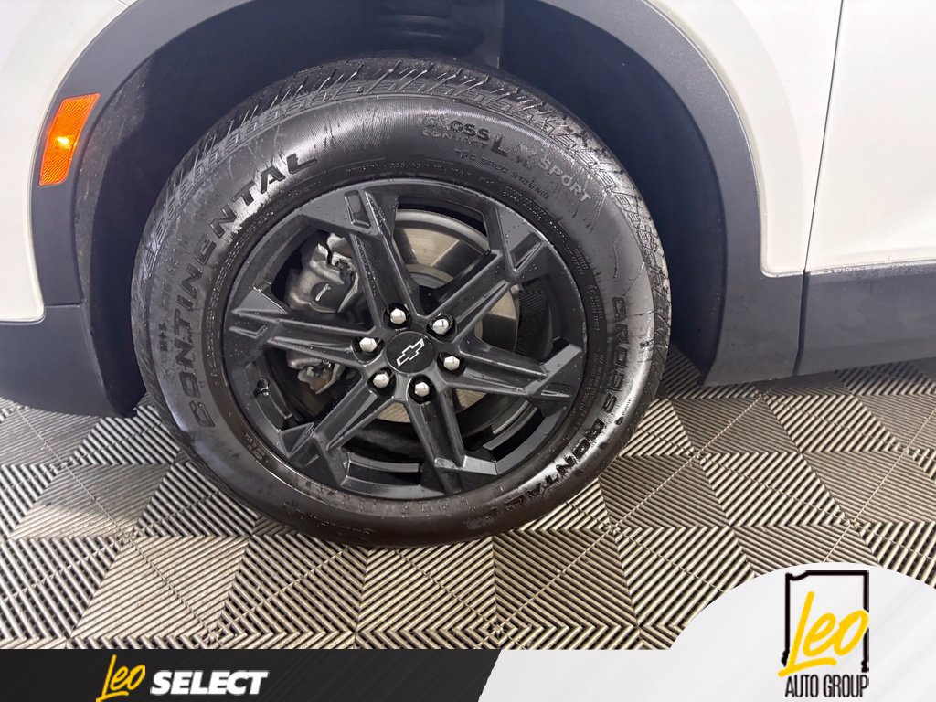 Used 2024 Chevrolet Blazer LT w/ Midnight/Sport Edition AWD/4WD image 26