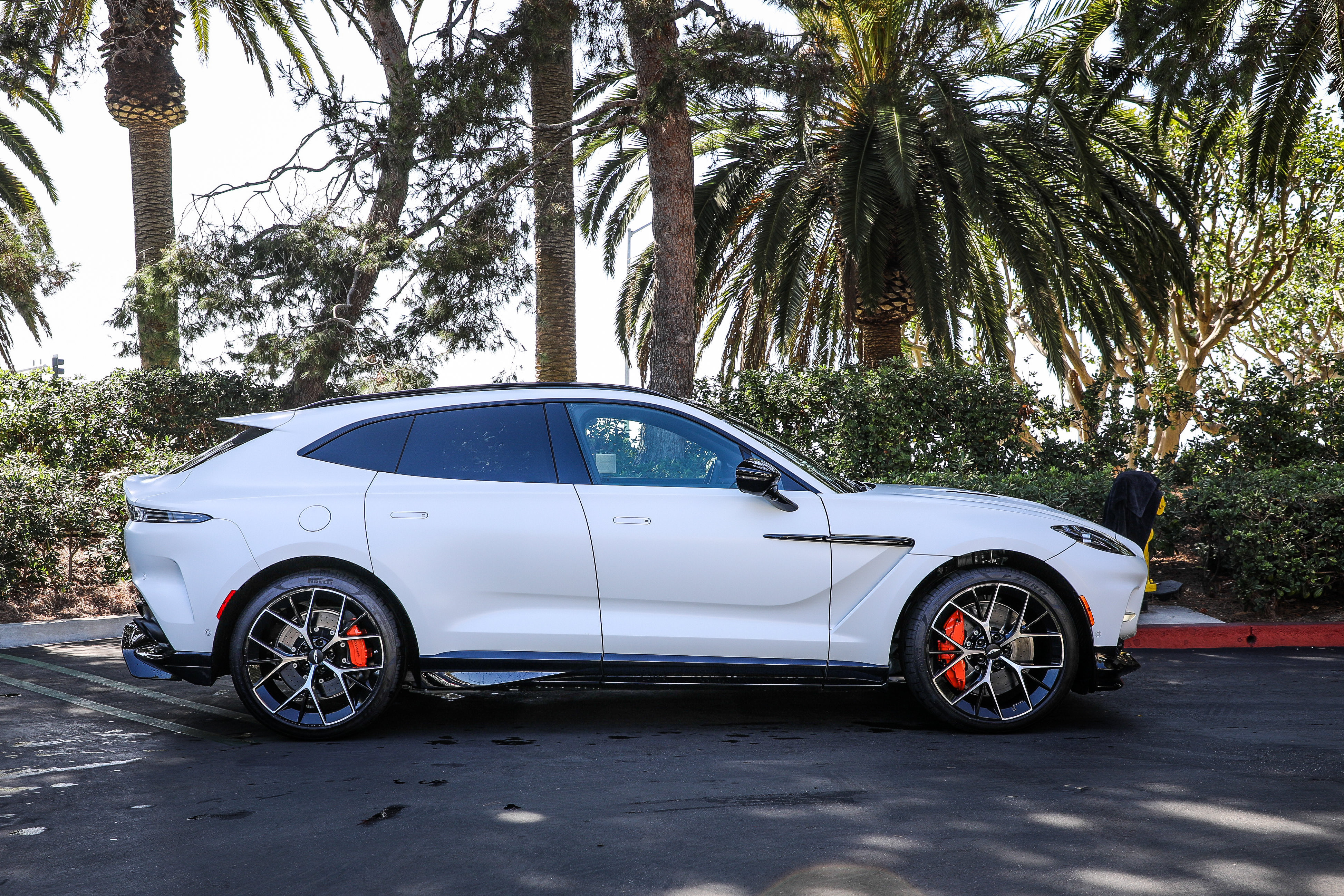 Used 2025 Aston Martin DBX 707 AWD/4WD image 31