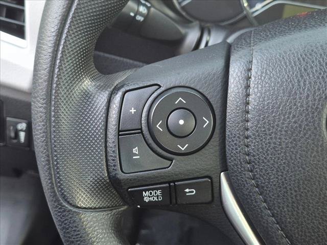 Used 2014 Toyota Corolla LE FWD image 4