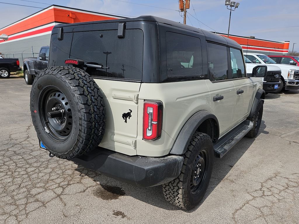 New 2026 Ford Bronco Outer Banks image 11