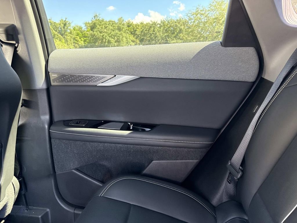 Certified 2025 Cadillac Optiq Sport 2 image 15