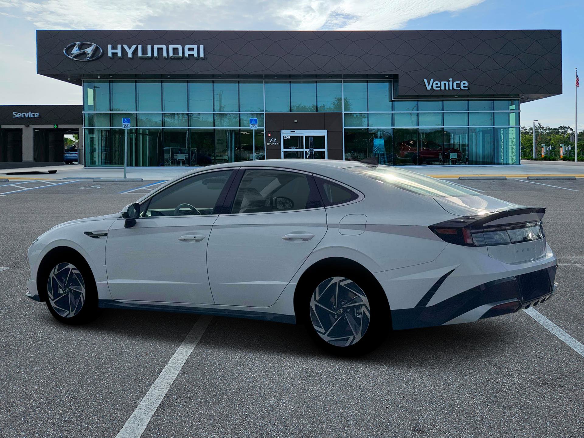 New 2026 Hyundai Sonata SEL FWD image 4