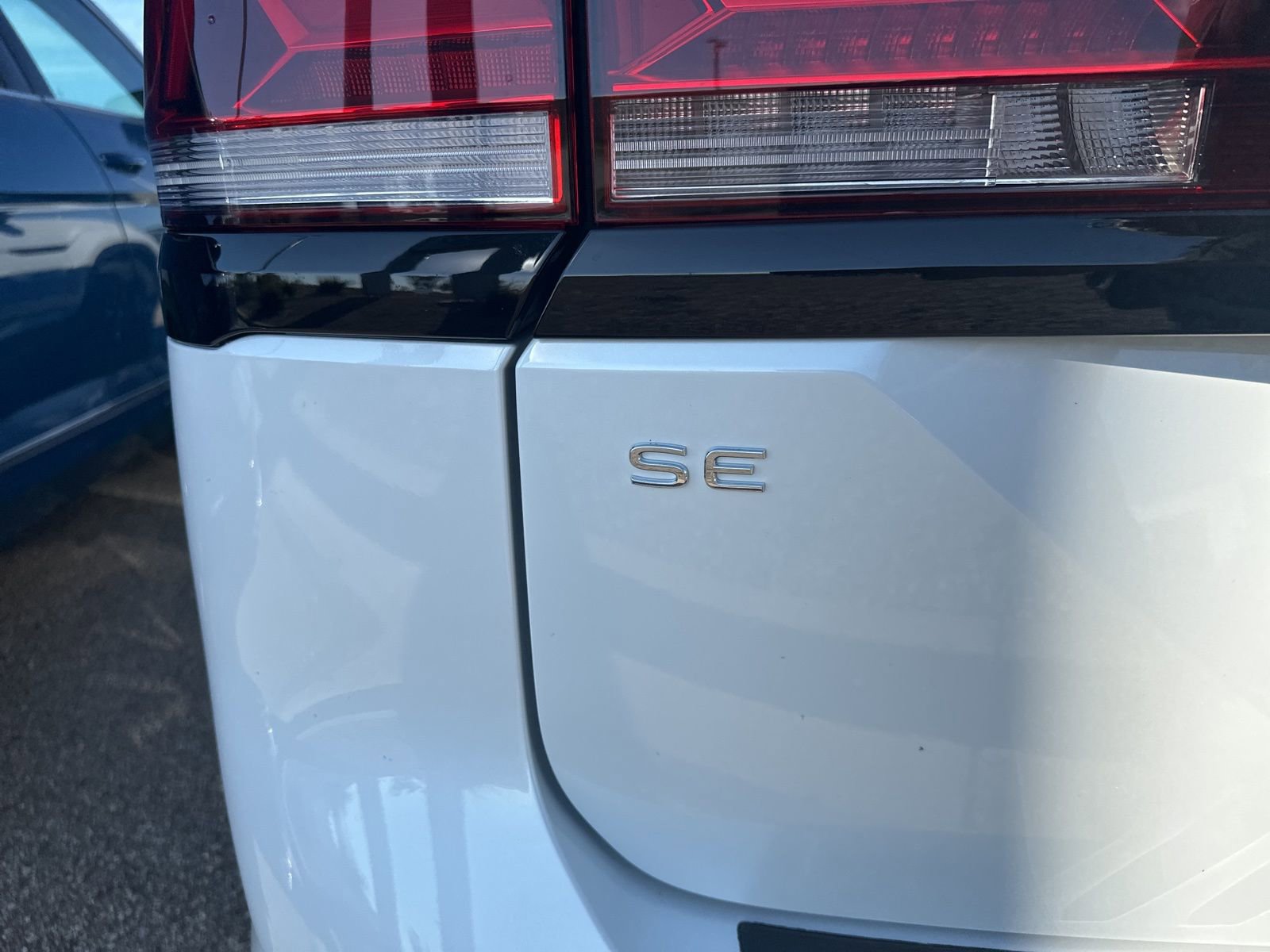 New 2026 Volkswagen Atlas Peak Edition image 6