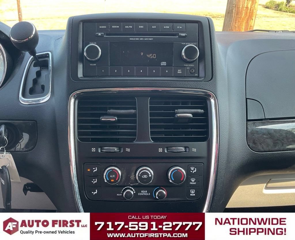 Used 2017 Dodge Grand Caravan SE FWD image 16
