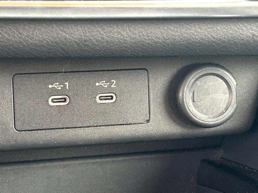 Used 2025 Nissan Rogue SV AWD/4WD image 15