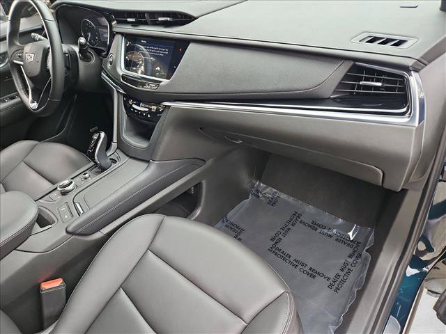 Used 2025 Cadillac XT6 Luxury FWD image 19