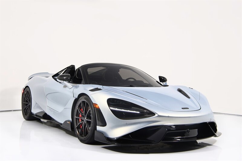 Used 2022 McLaren 765LT RWD image 2