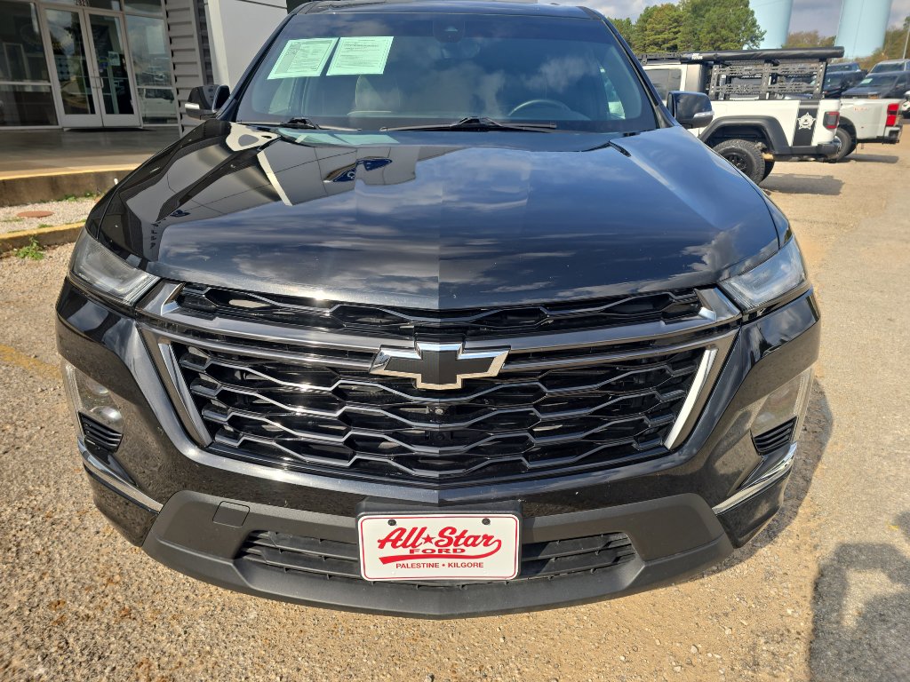 Used 2023 Chevrolet Traverse Premier w/ Redline Edition image 2