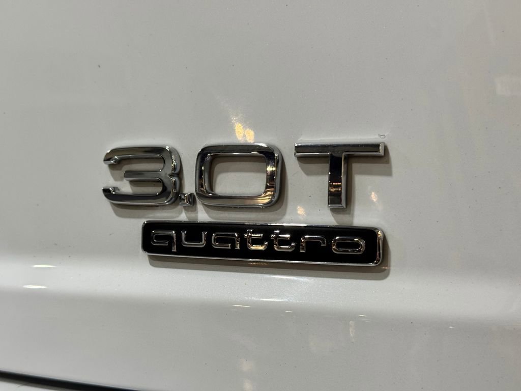 Used 2018 Audi Q7 3.0T Prestige w/ Prestige Package image 28