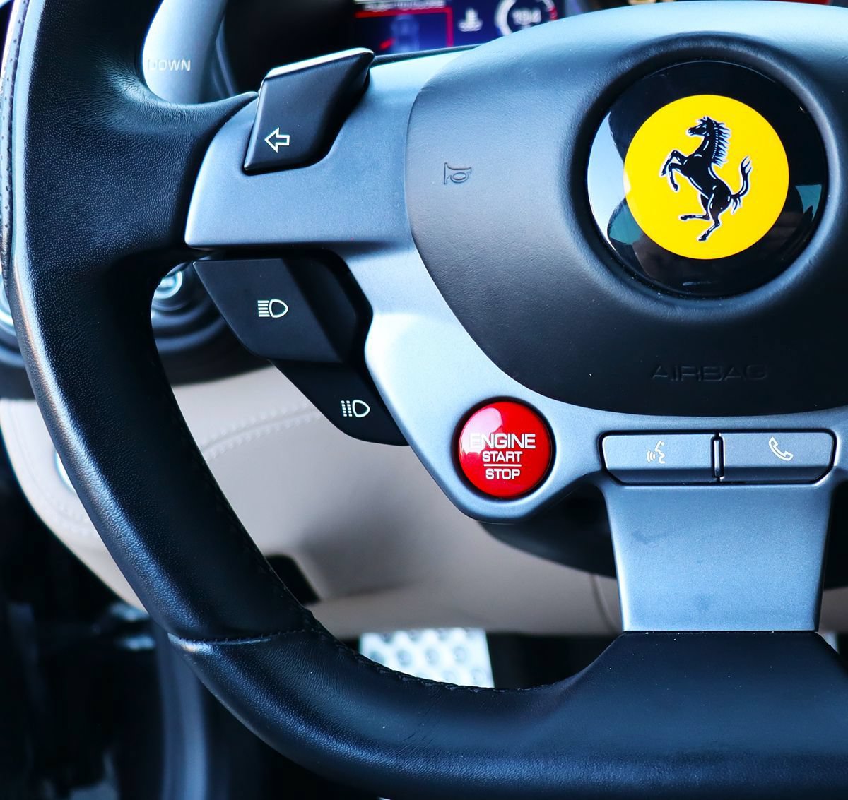 Used 2020 Ferrari Portofino RWD image 57