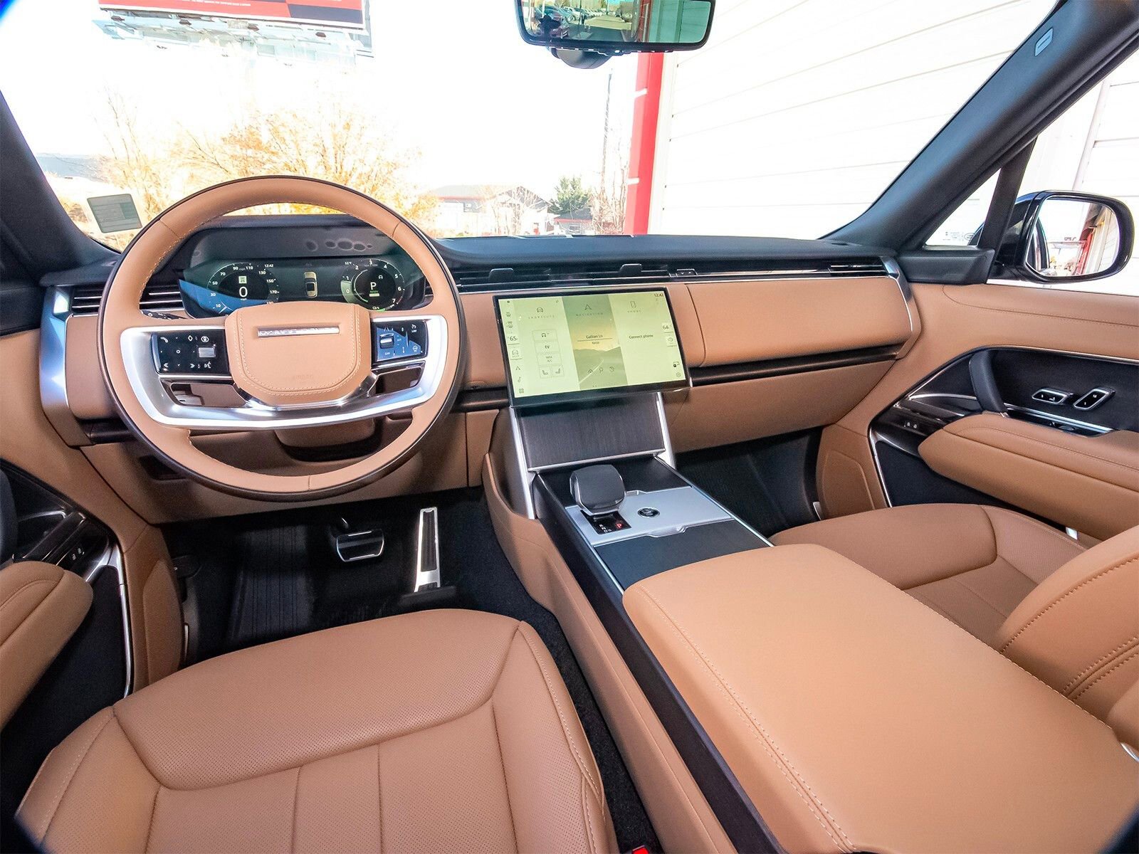 New 2025 Land Rover Range Rover SE image 36