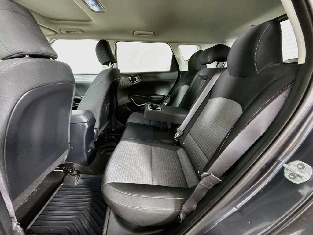 Used 2021 Kia Soul EX FWD image 28