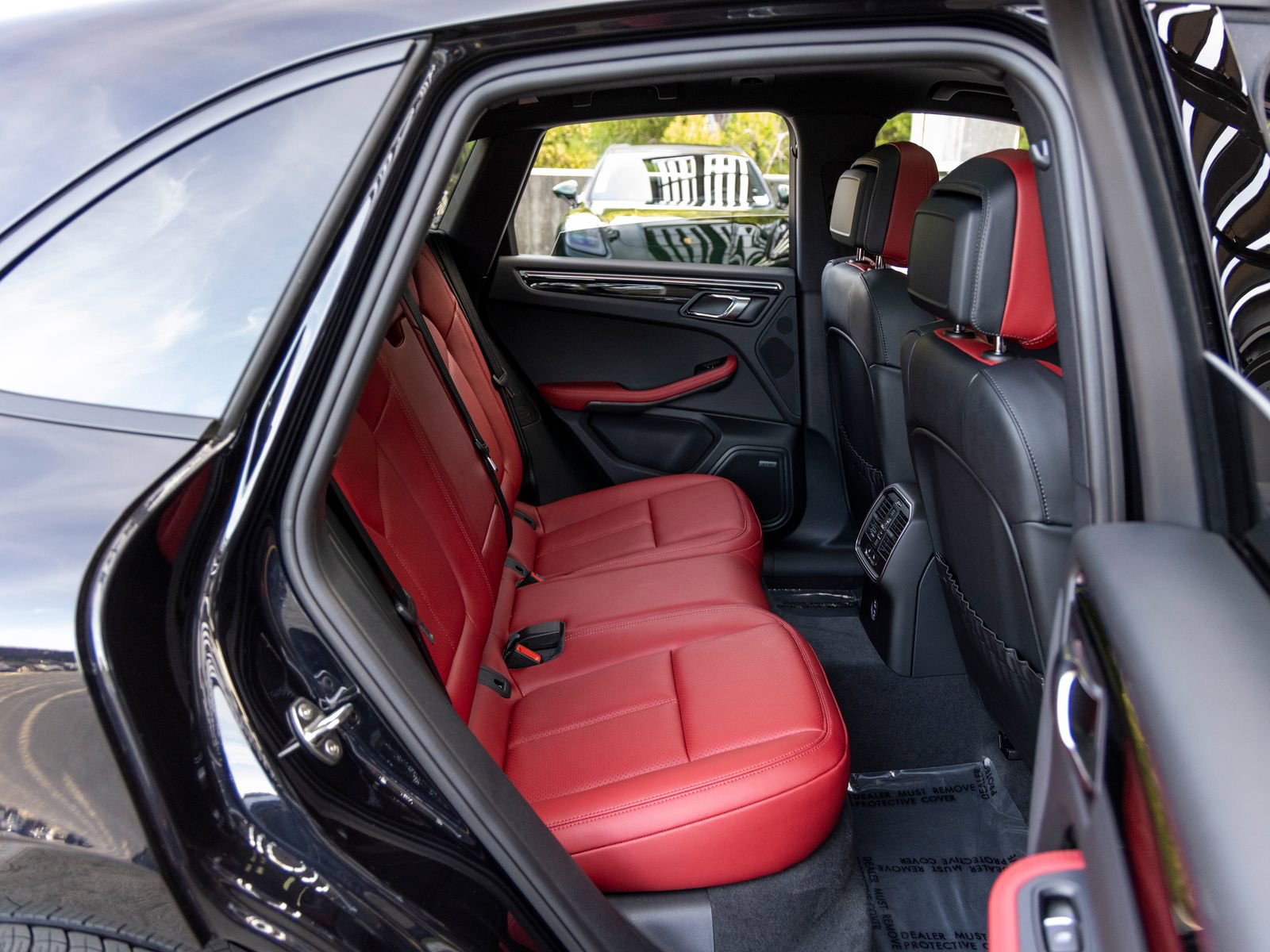 New 2025 Porsche Macan image 48