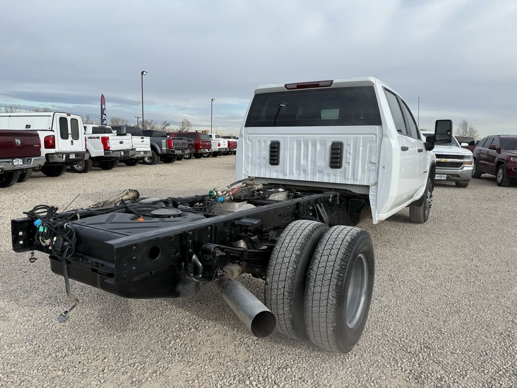 Used 2024 Chevrolet Silverado 3500 W/T w/ Snow Plow Prep Package image 10