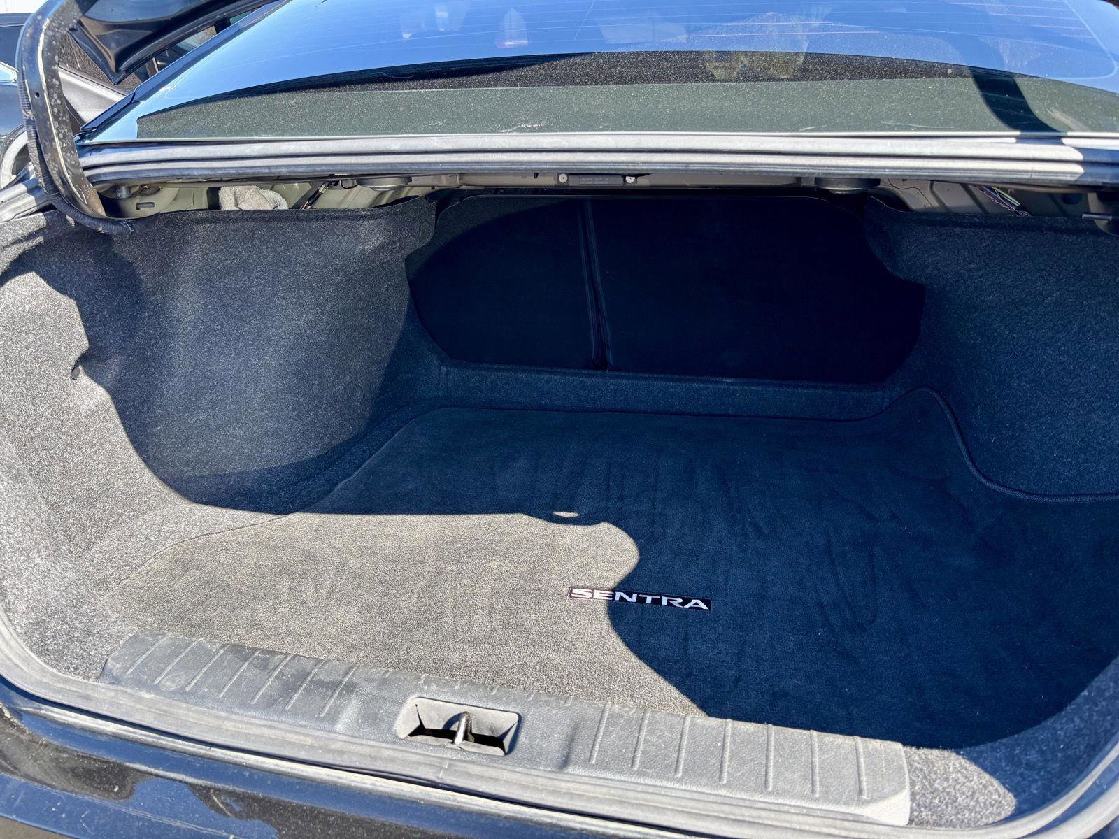 Used 2021 Nissan Sentra SV image 11