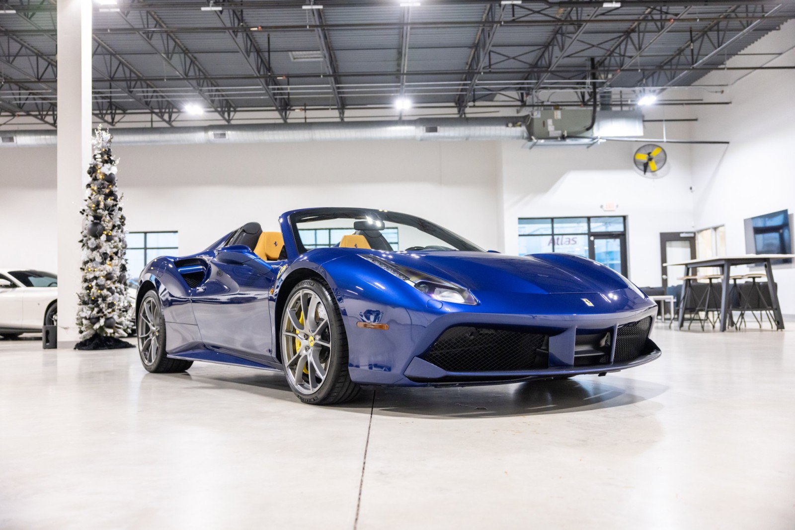 Used 2019 Ferrari 488 Spider image 3