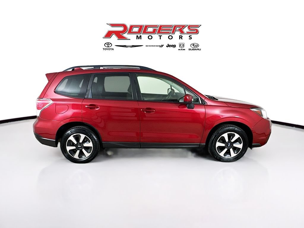 Used 2018 Subaru Forester 2.5i Premium AWD/4WD image 9