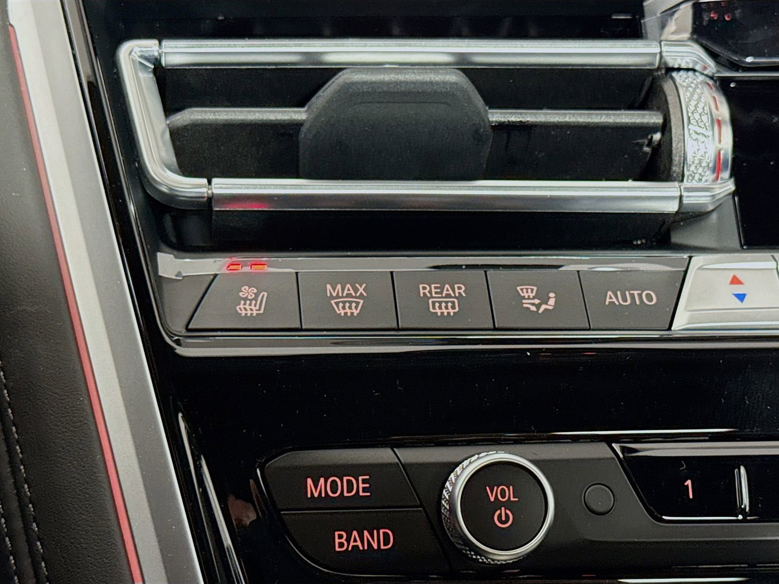 New 2026 BMW 840i Convertible w/ Comfort Seating Package RWD image 21