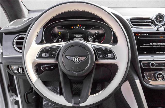 Used 2023 Bentley Bentayga image 19