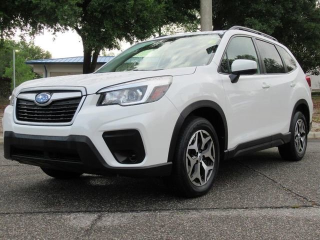 Used 2020 Subaru Forester Premium image 3