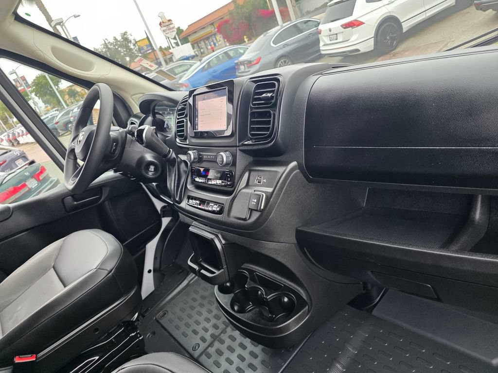 Used 2025 RAM ProMaster 2500 w/ Convenience Group FWD image 22