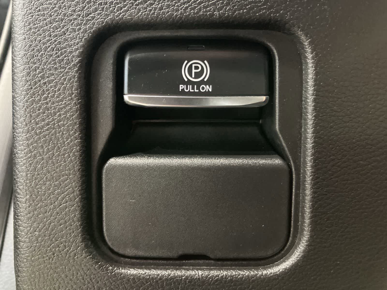 Used 2024 Jeep Wagoneer Series III AWD/4WD image 17