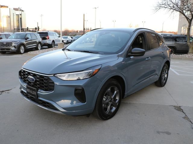 Used 2024 Ford Escape ST-Line w/ Tech Pack #1 image 2