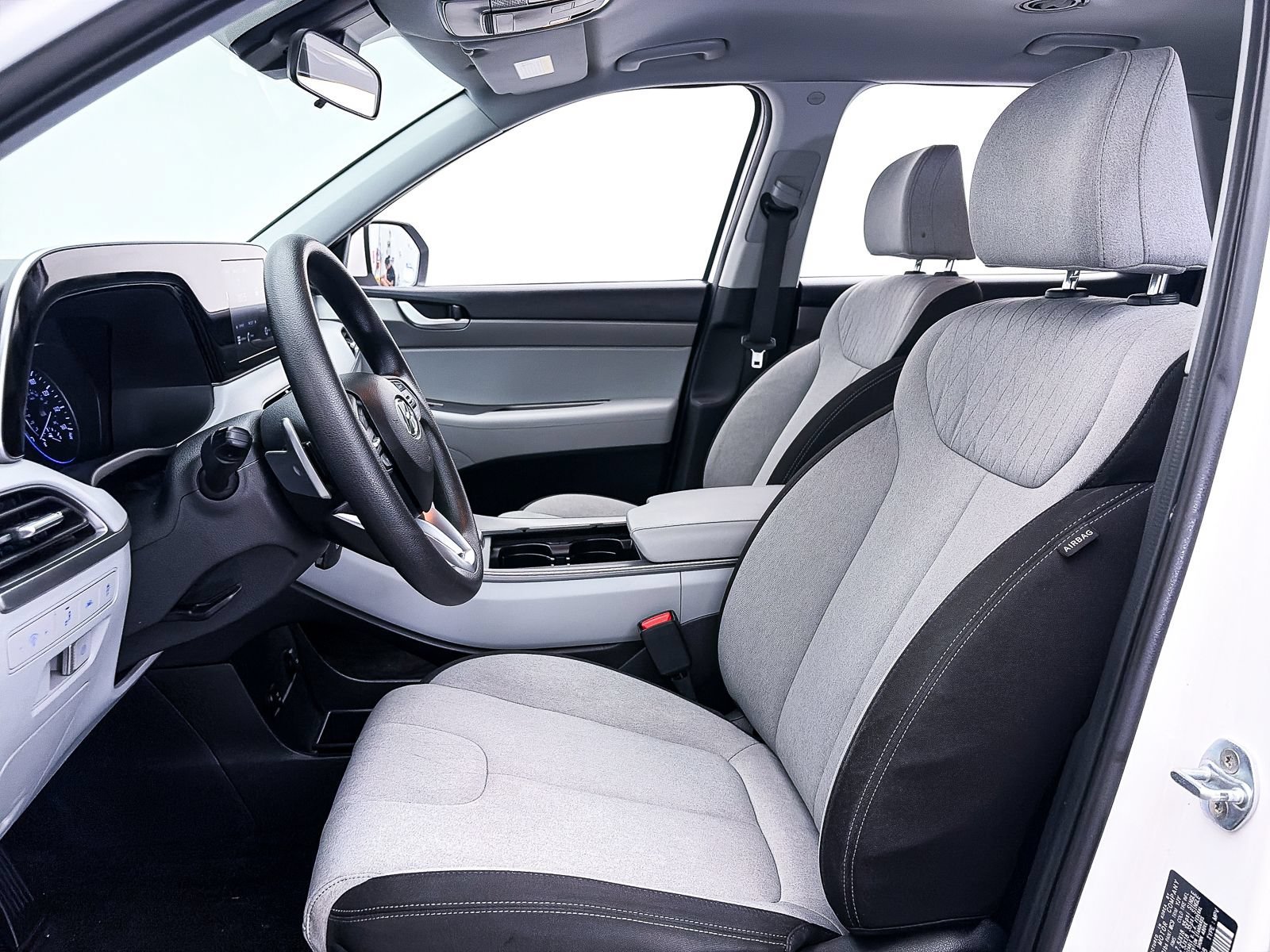 Used 2022 Hyundai Palisade SE w/ Cargo Package FWD image 17