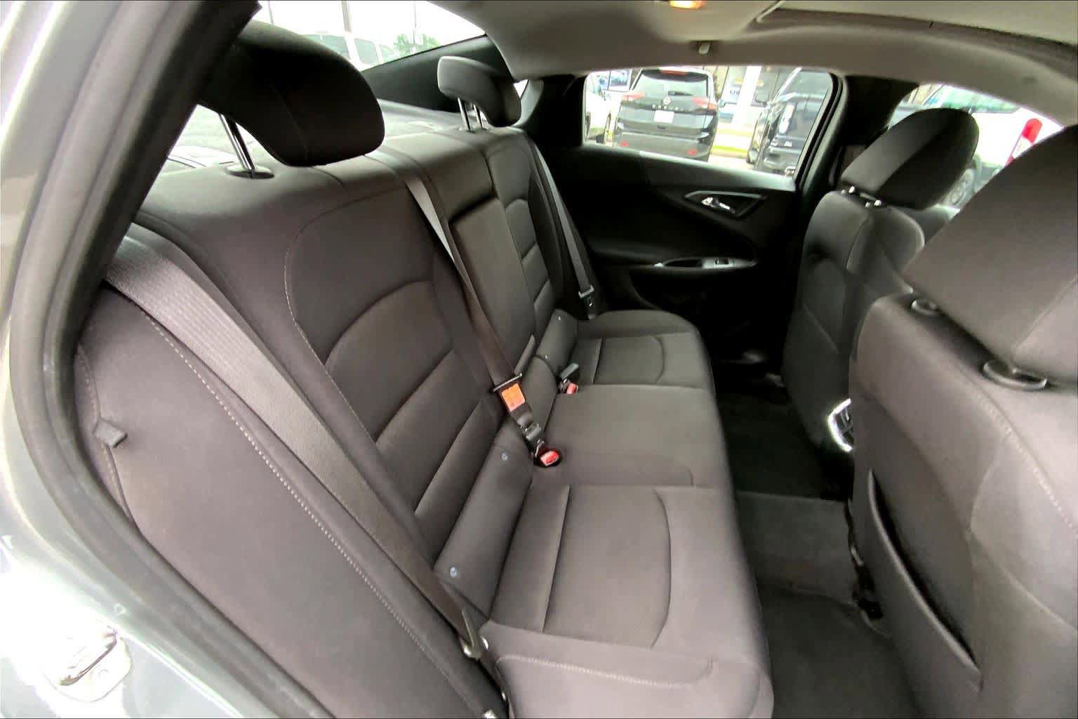 Used 2024 Chevrolet Malibu LT FWD image 20