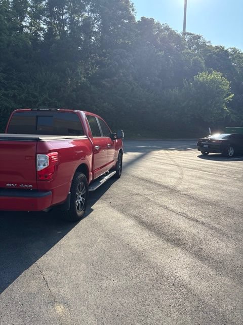 Used 2021 Nissan Titan SV w/ SV Convenience Package AWD/4WD image 5