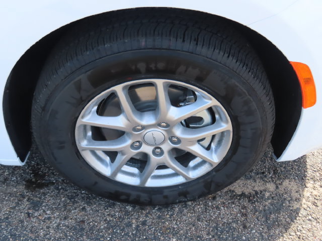 New 2027 Chrysler Pacifica LX FWD image 12