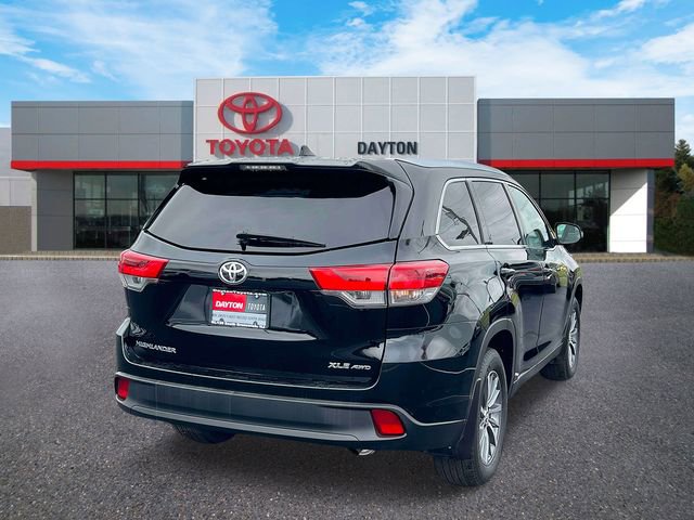 Used 2019 Toyota Highlander XLE AWD/4WD image 5