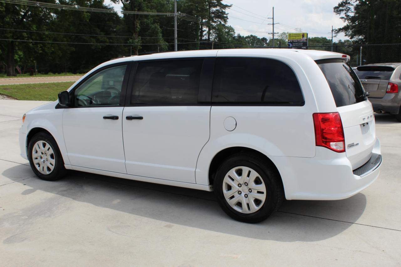 Used 2020 Dodge Grand Caravan SE FWD image 7