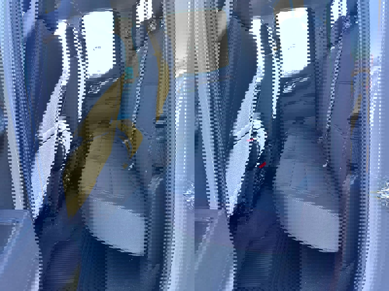 New 2025 GMC Sierra 1500 SLE w/ Preferred Package image 17