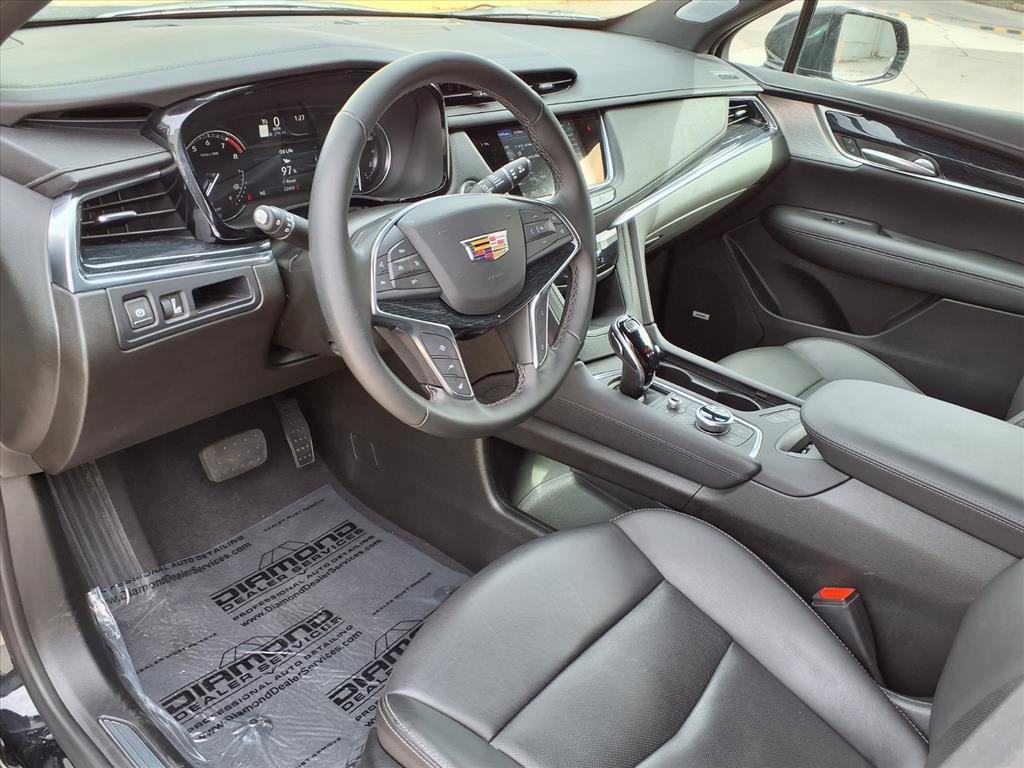 Certified 2025 Cadillac XT5 Premium Luxury image 18