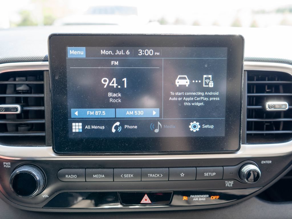 Used 2021 Hyundai Venue SE FWD image 21