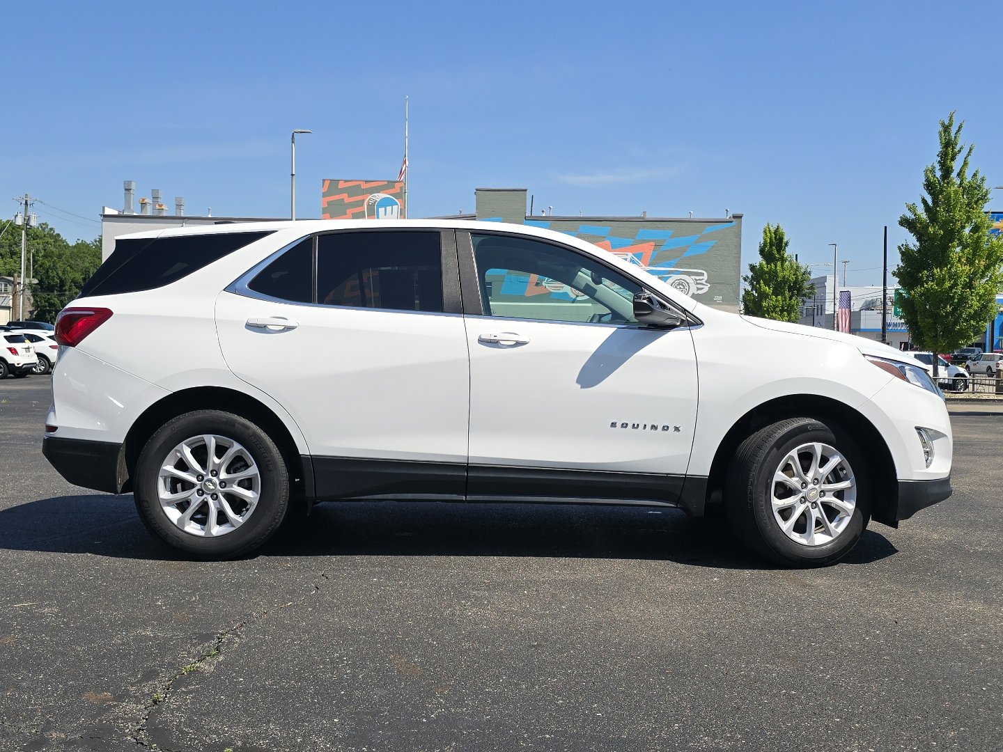 Used 2021 Chevrolet Equinox LT FWD image 21