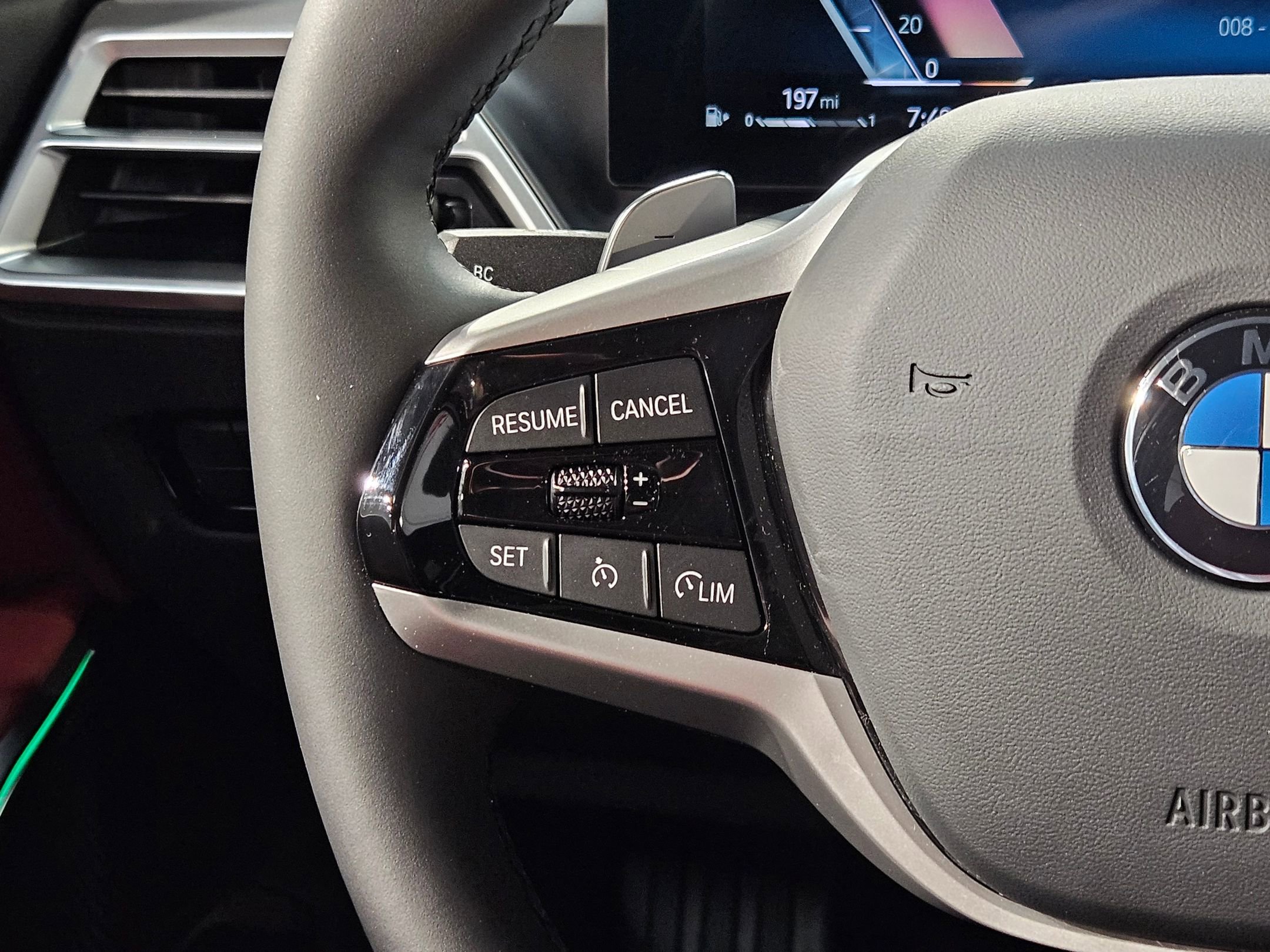 Used 2025 BMW 330i Sedan w/ Premium Package image 28