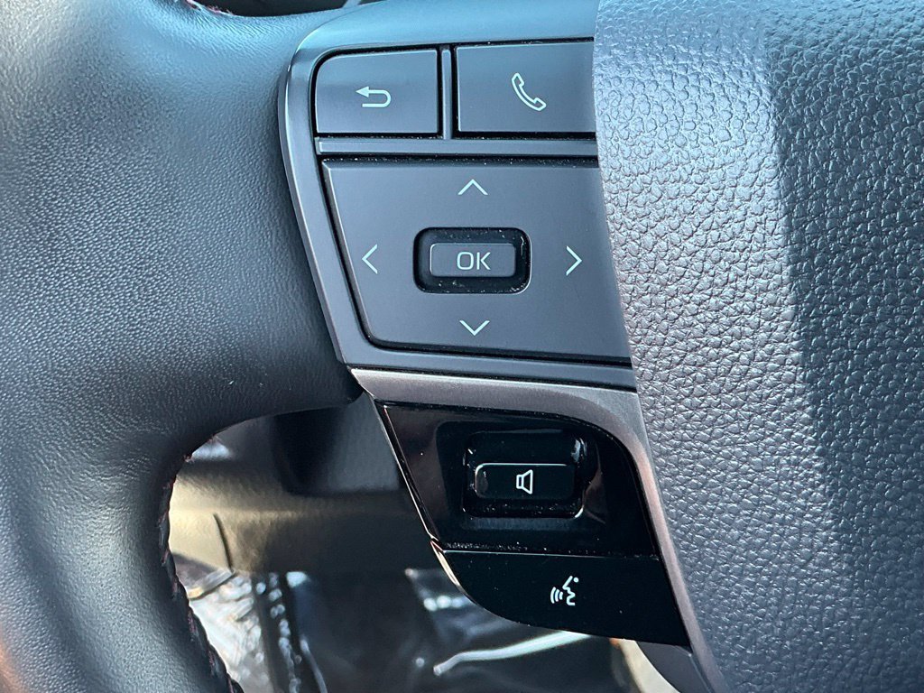 Used 2026 Toyota Camry XSE FWD image 28
