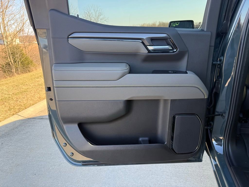 New 2026 Chevrolet Silverado 1500 ZR2 image 13