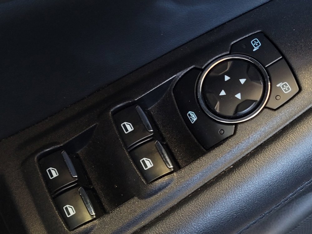 Used 2024 Ford Edge SEL image 27