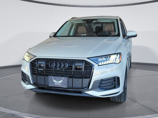 Used 2023 Audi Q7 2.0T Premium Plus w/ Premium Plus Package AWD/4WD image 3