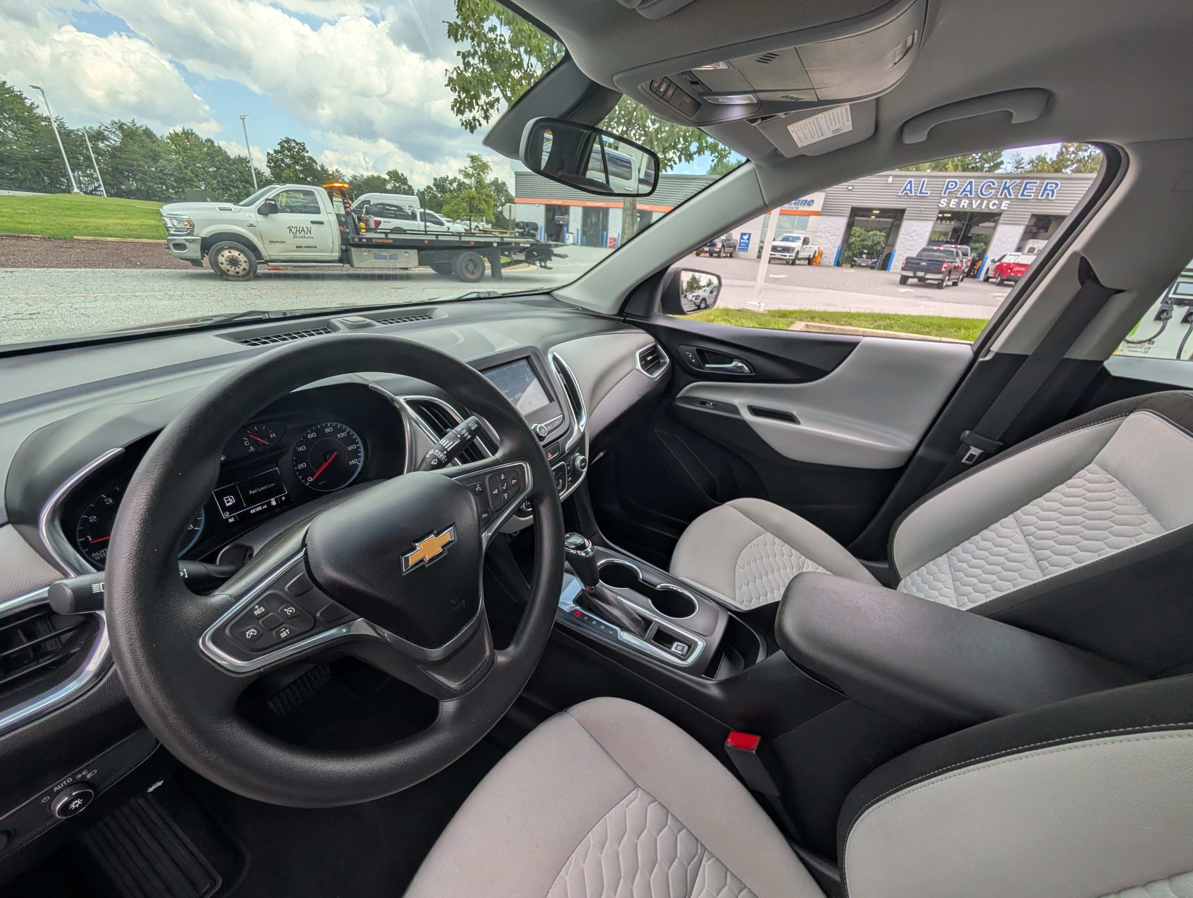 Used 2018 Chevrolet Equinox LS FWD image 17