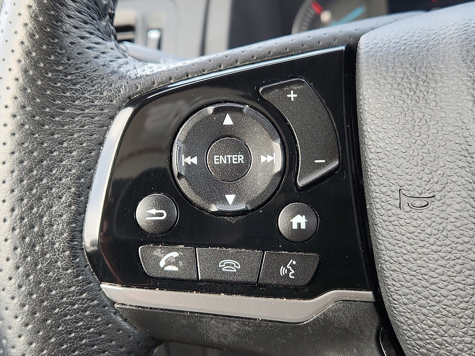 Used 2020 Honda Passport Touring image 16